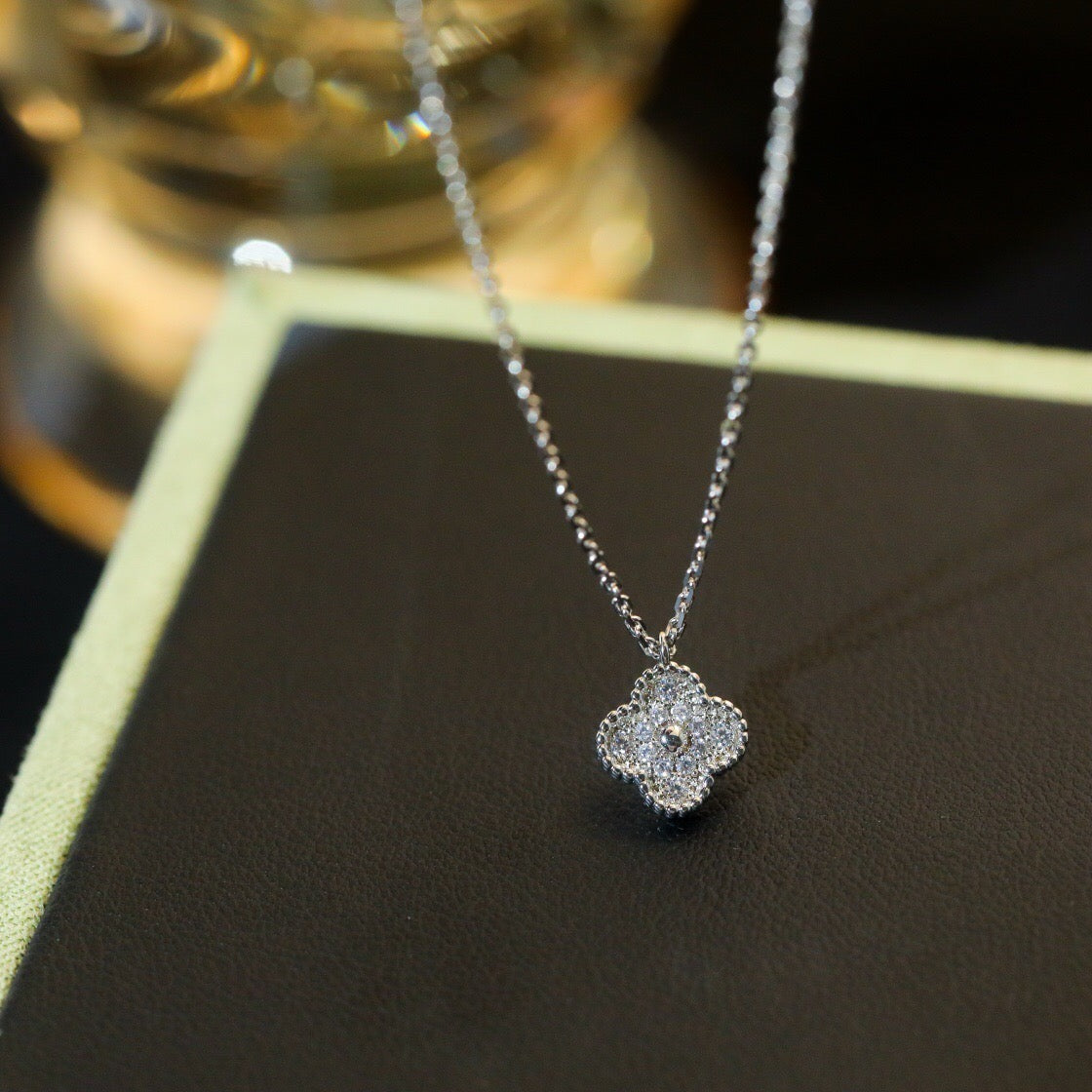 [Auream]CLOVER MINI 9.5MM PENDANT DIAMOND NECKLACE