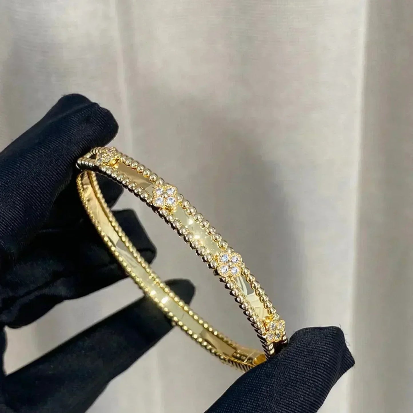 [Auream]CLOVER BRACELET 4MM DIAMONDS