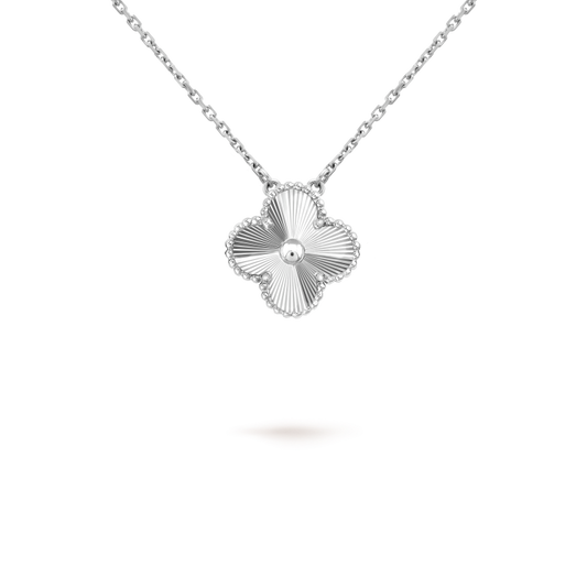 [Auream]CLOVER 15MM LASER NECKLACE SILVER