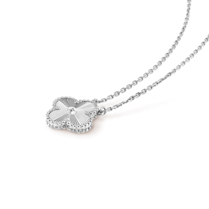 [Auream]CLOVER 15MM LASER NECKLACE SILVER
