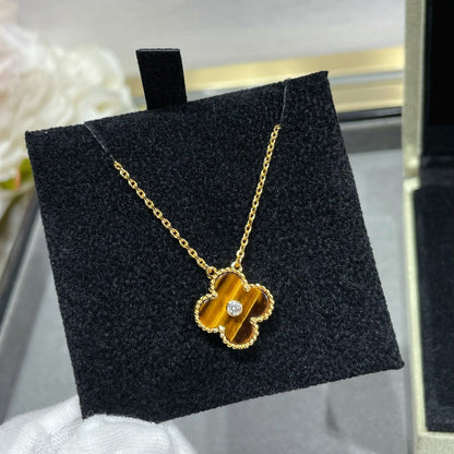 [Auream]CLOVER 15MM DIAMOND AND YELLOW TIGER'S EYE AGATE necklace