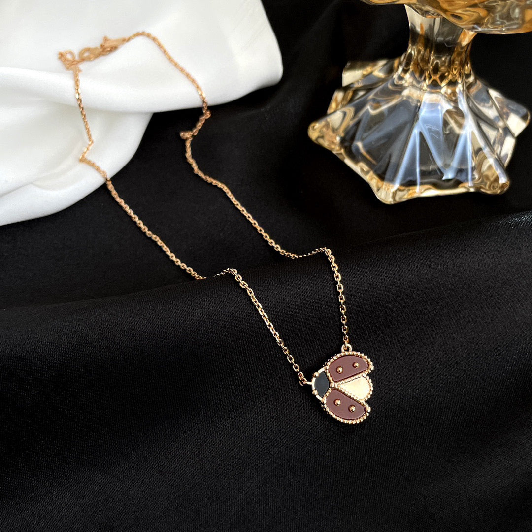 [Auream]LUCKY  CARNELIANS LADYBUG NECKLACE