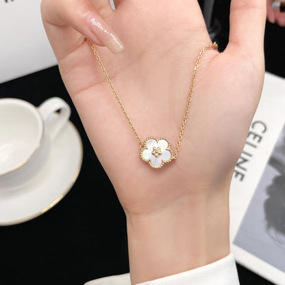 [Auream]LUCKY WHITE MOP PLUM BLOSSOM  BRACELET