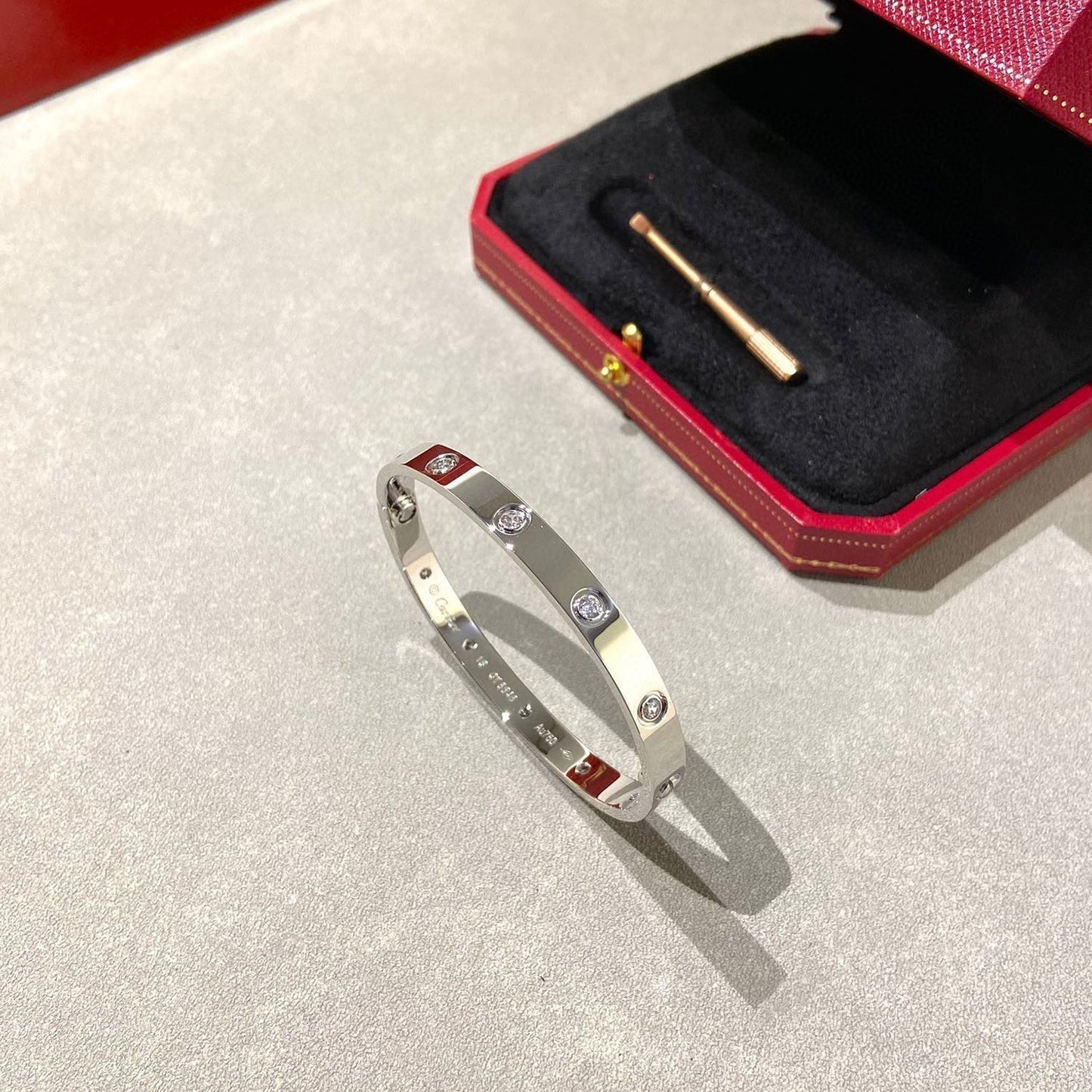 [Auream]LOVE BRACELET 6.1MM 10 DIAMONDS