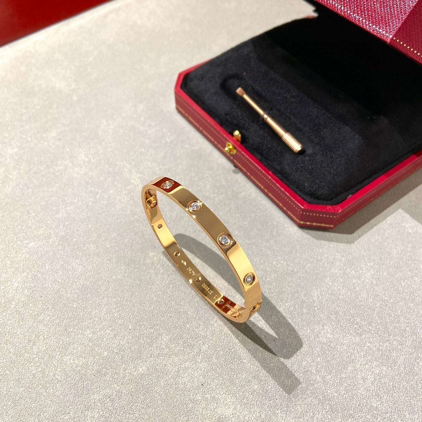 [Auream]LOVE BRACELET 6.1MM 10 DIAMONDS