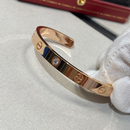 [Auream]LOVE BRACELET 6.1MM 1 DIAMOND OPEN CUFF