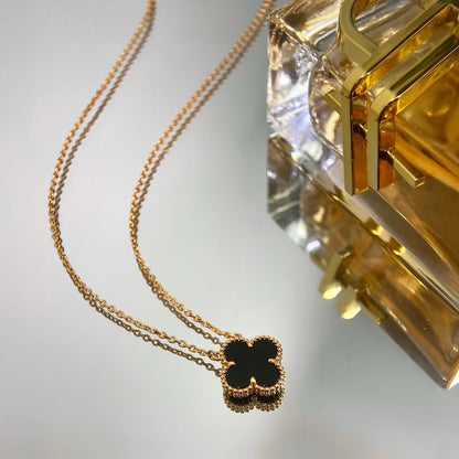 [Auream]CLOVER 15MM BLACK ONYX SINGLE FLOWER NECKLACE