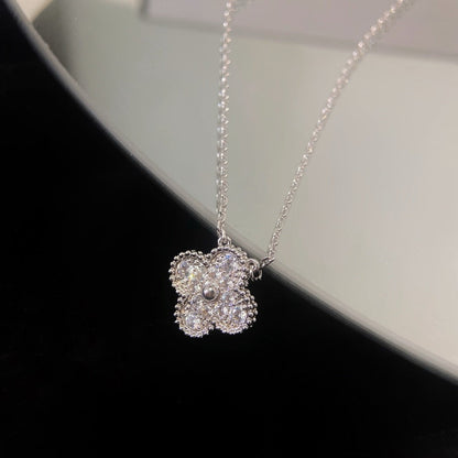 [Auream]CLOVER 15MM DIAMOND SINGLE FLOWER NECKLACE