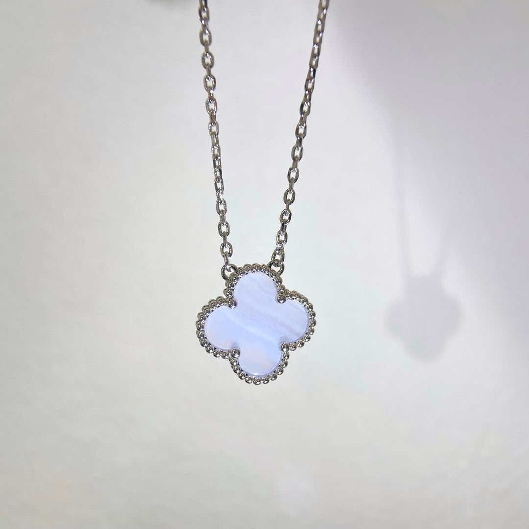 [Auream]CLOVER 15MM BLUE CHALCEDONY NECKLACE SILVER