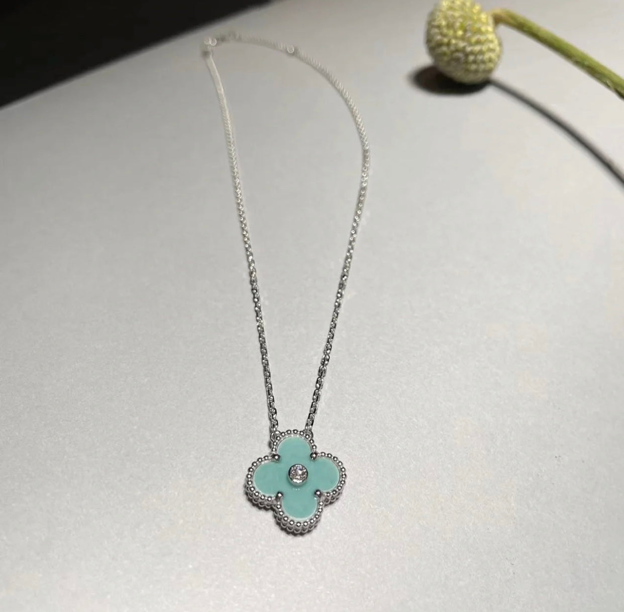 [Auream]CLOVER 1 DIAMOND LIGHT BLUE SILVER NECKLACE