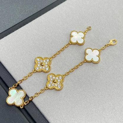 [Auream]CLOVER WHITE PEARL MOP 5 MOTIF BRACELET COLLECTION