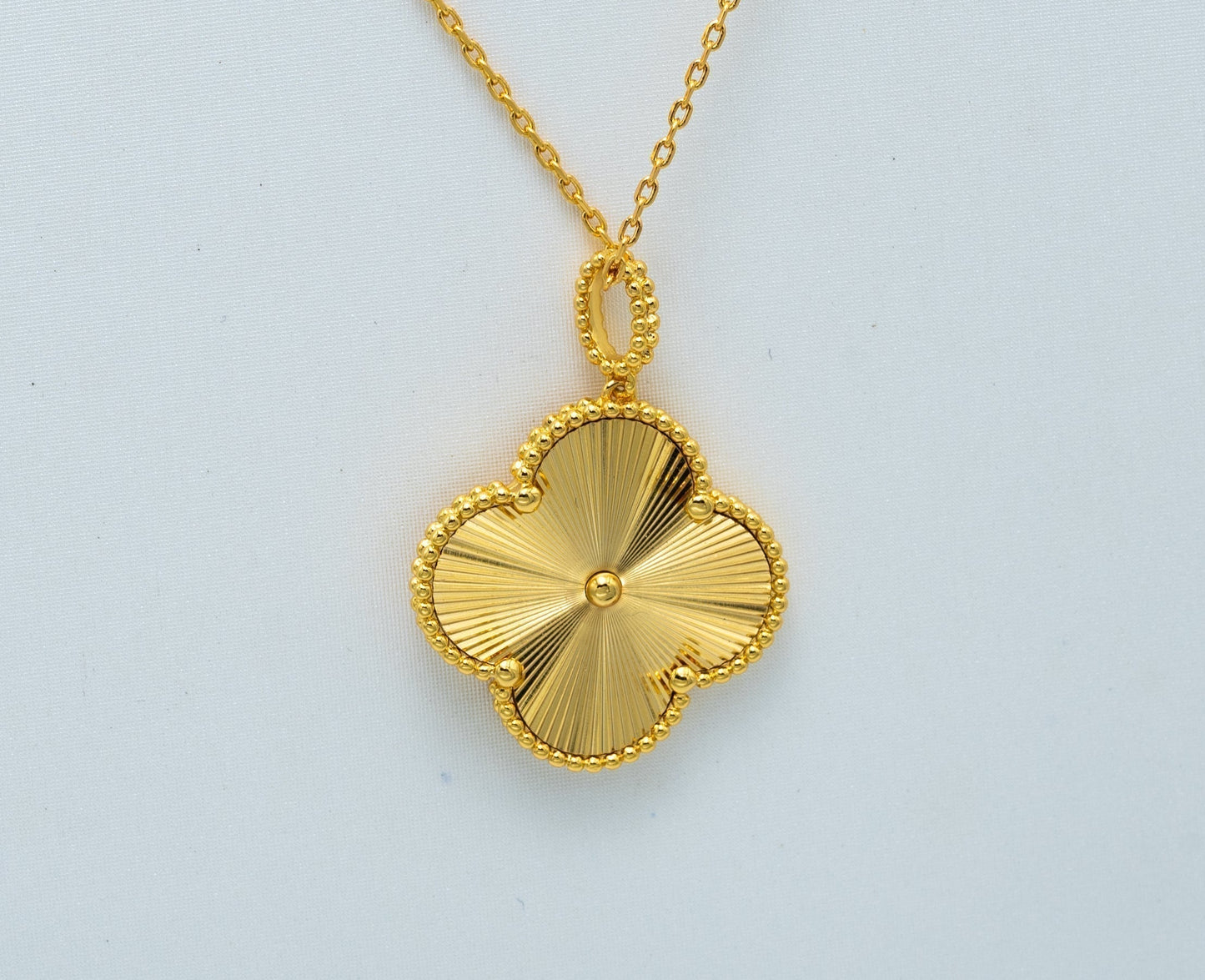 [Auream]CLOVER 25MM PEDANT NECKLACE GOLD