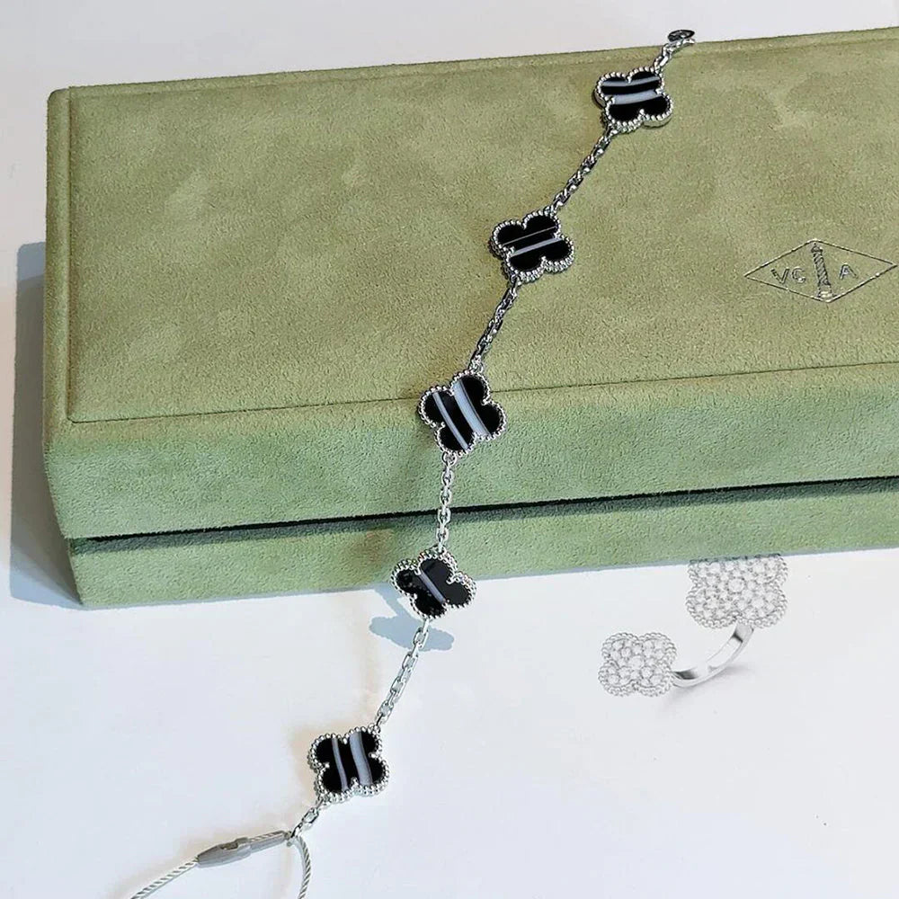 [Auream] CLOVER 5 MOTIF PULSAR STONE BRACELET COLLECTION