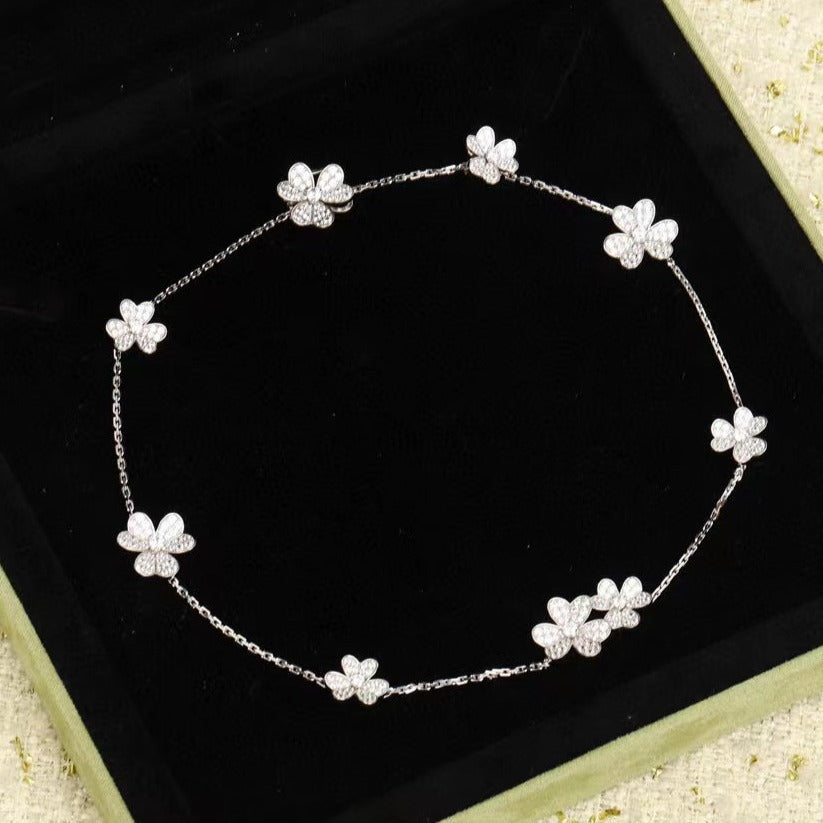 [Auream]FRIVOLE SILVER 9 FLOWERS NECKLACE