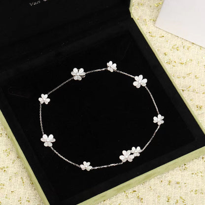 [Auream]FRIVOLE SILVER 9 FLOWERS NECKLACE