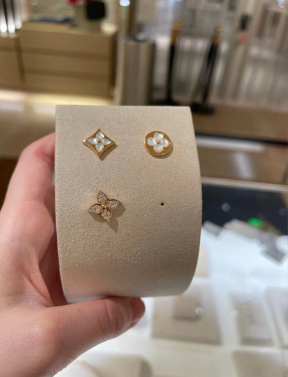[Auream]STAR BLOSSOM STUD EARRINGS PINK GOLD DIAMONDS