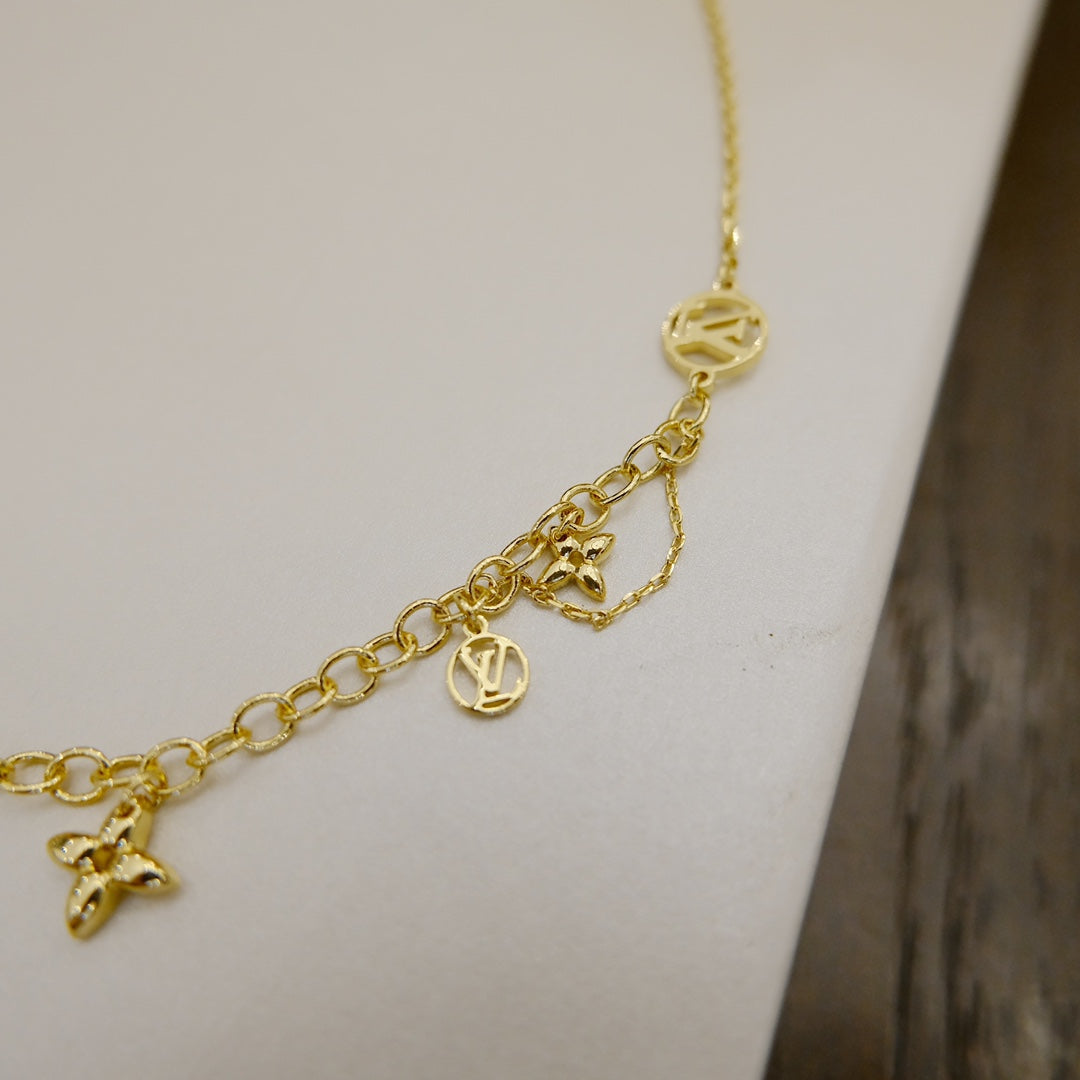 [Auream]BLOOMING SUPPLE NECKLACE BRASS