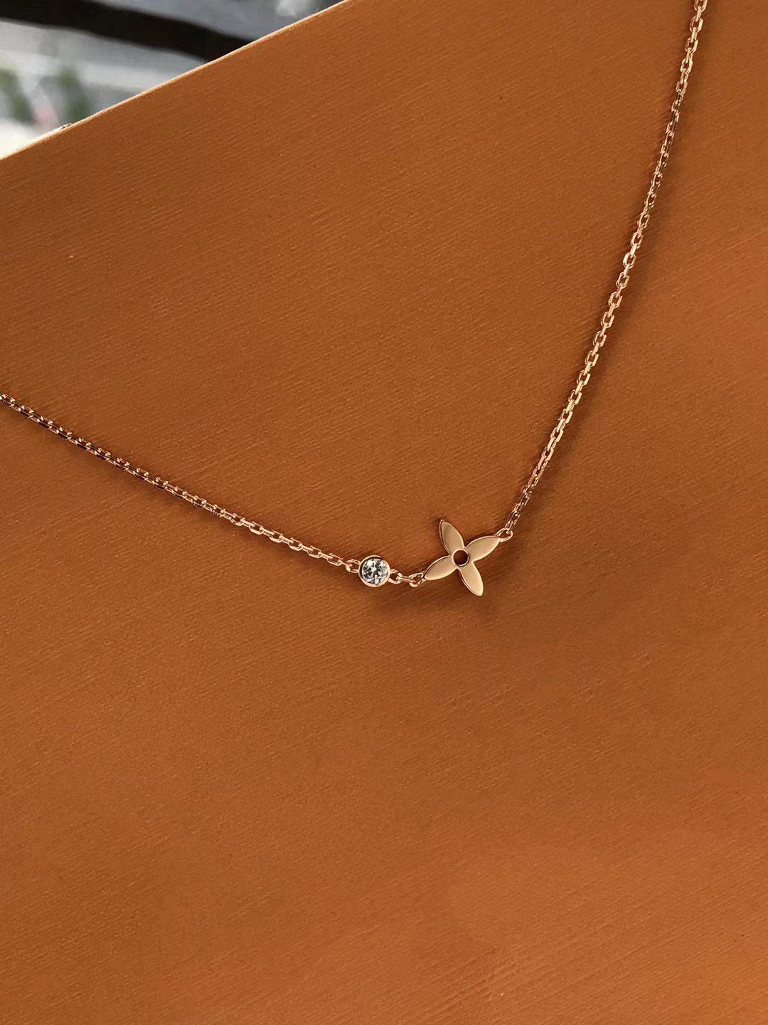 [Auream]BLOSSOM PENDANT PINK GOLD AND DIAMOND