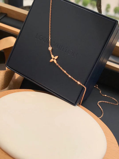 [Auream]BLOSSOM PENDANT PINK GOLD AND DIAMOND