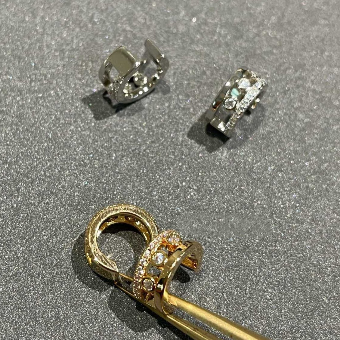 [Auream]MOVE ROMANE EARRINGS DIAMOND