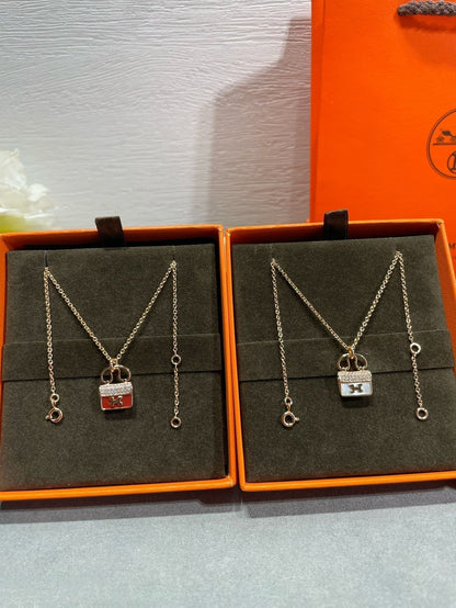 [Auream]H CIRCE MOISSANITE PENDANT NECKLACE GOLD