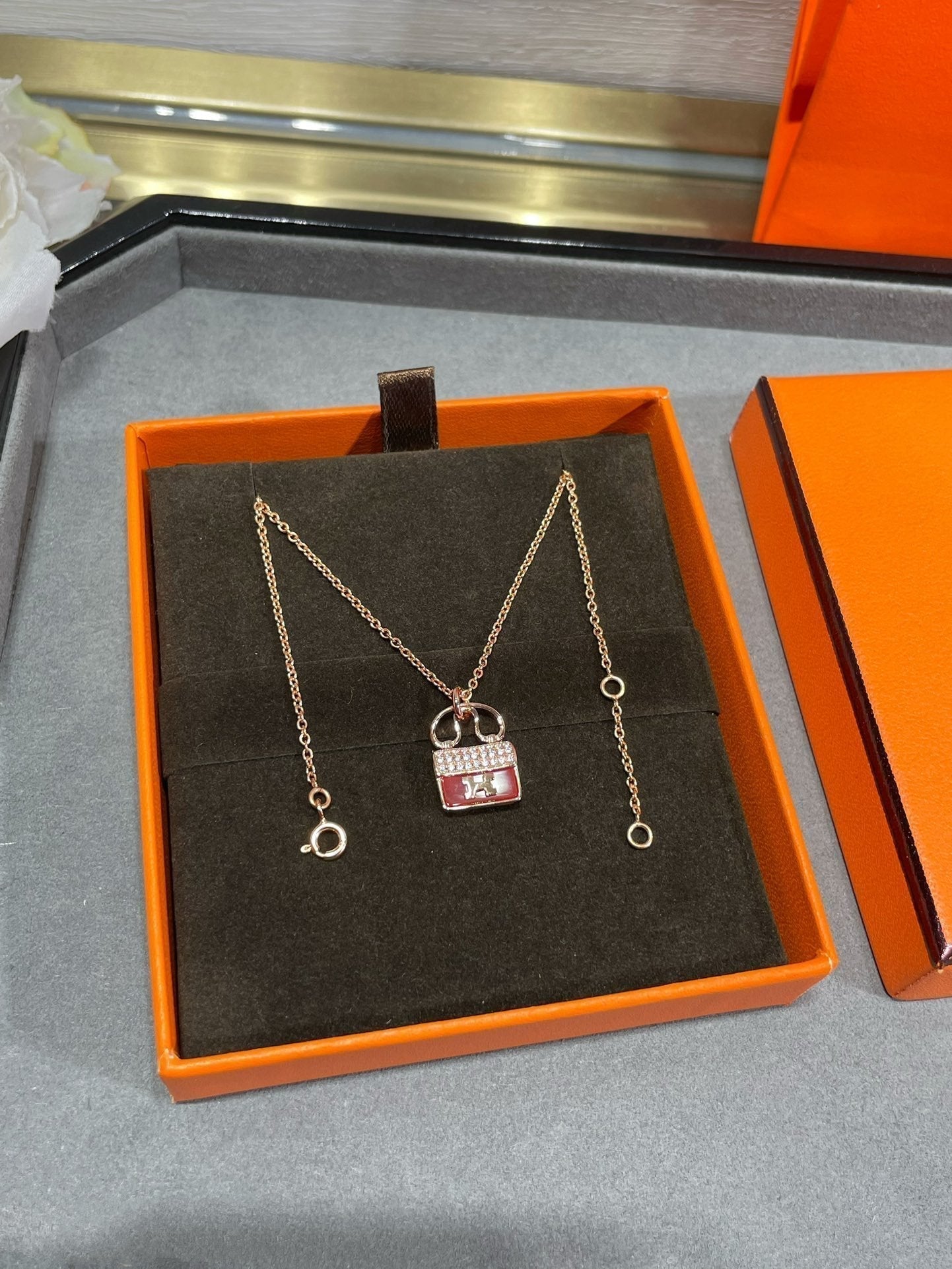 [Auream]H CIRCE MOISSANITE PENDANT NECKLACE GOLD