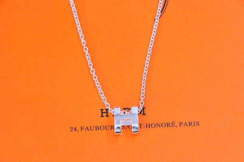 [Auream]HM NECKLACE H LETTER OVAL SERIES