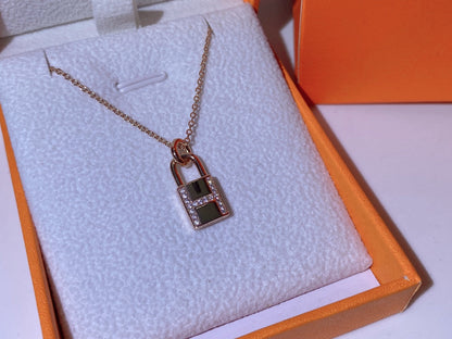 [Auream]HM ADVANCED NICHE LOCK HEAD NECKLACE DIAMONDS