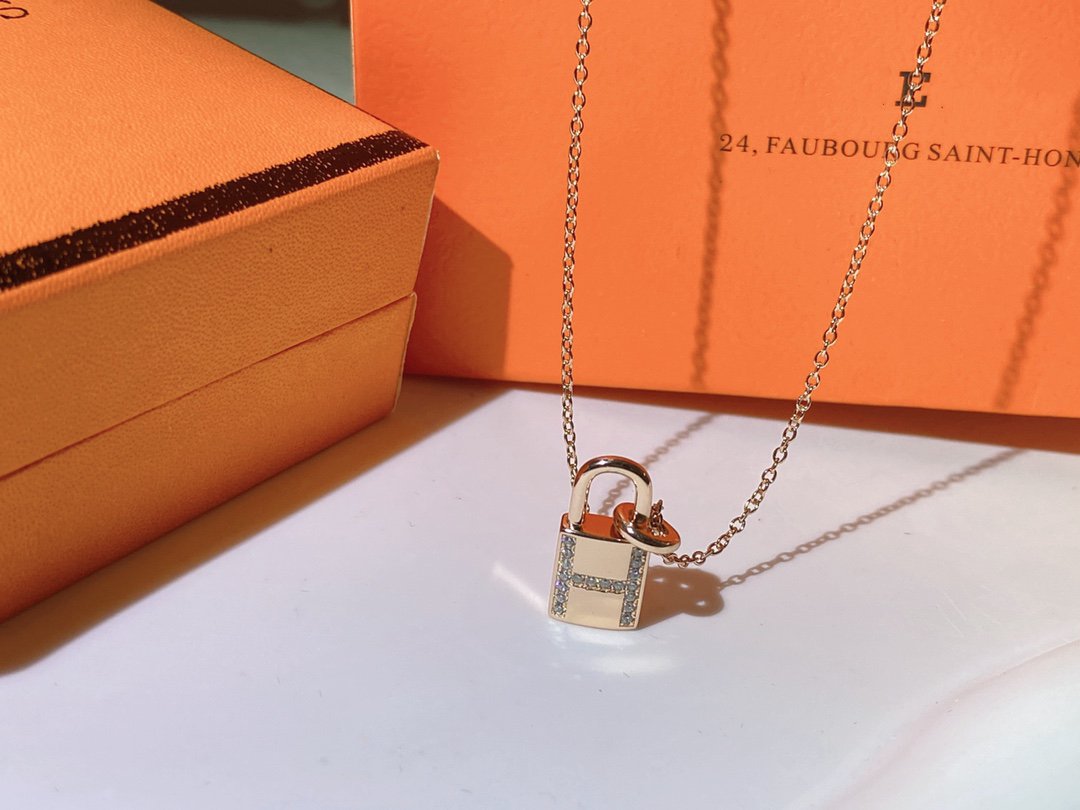 [Auream]HM ADVANCED NICHE LOCK HEAD NECKLACE DIAMONDS