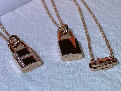 [Auream]HM ADVANCED NICHE LOCK HEAD NECKLACE DIAMONDS