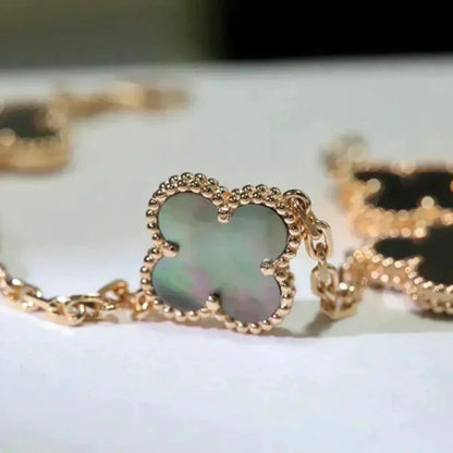 [Auream] CLOVER 5 MOTIF GRAY MOP BRACELET COLLECTION