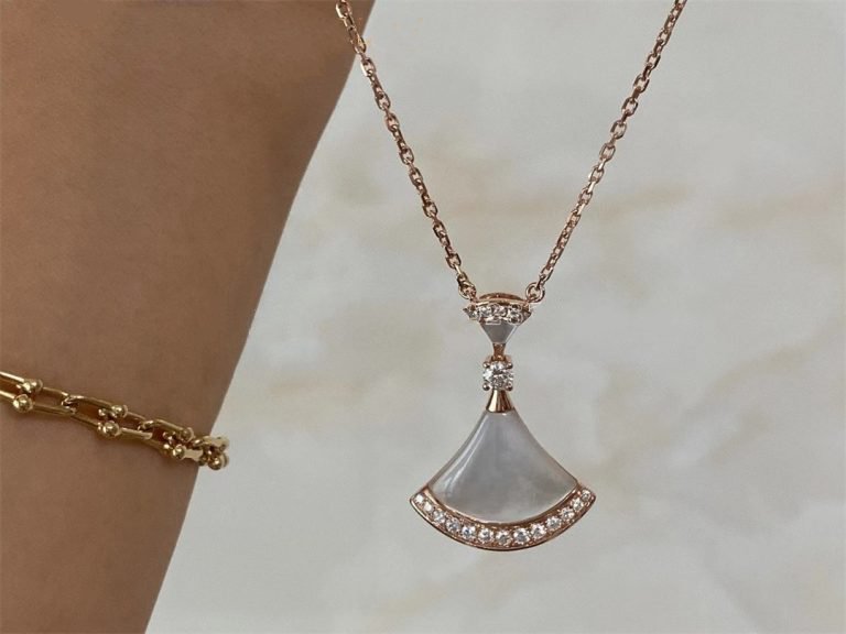 [Auream]DREAM NECKLACE MOP PINK GOLD DIAMOND