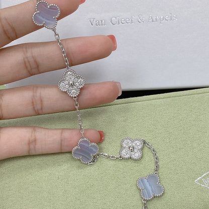 [Auream] CLOVER 5 MOTIF PURPLE CHALCEDONY BRACELET COLLECTION