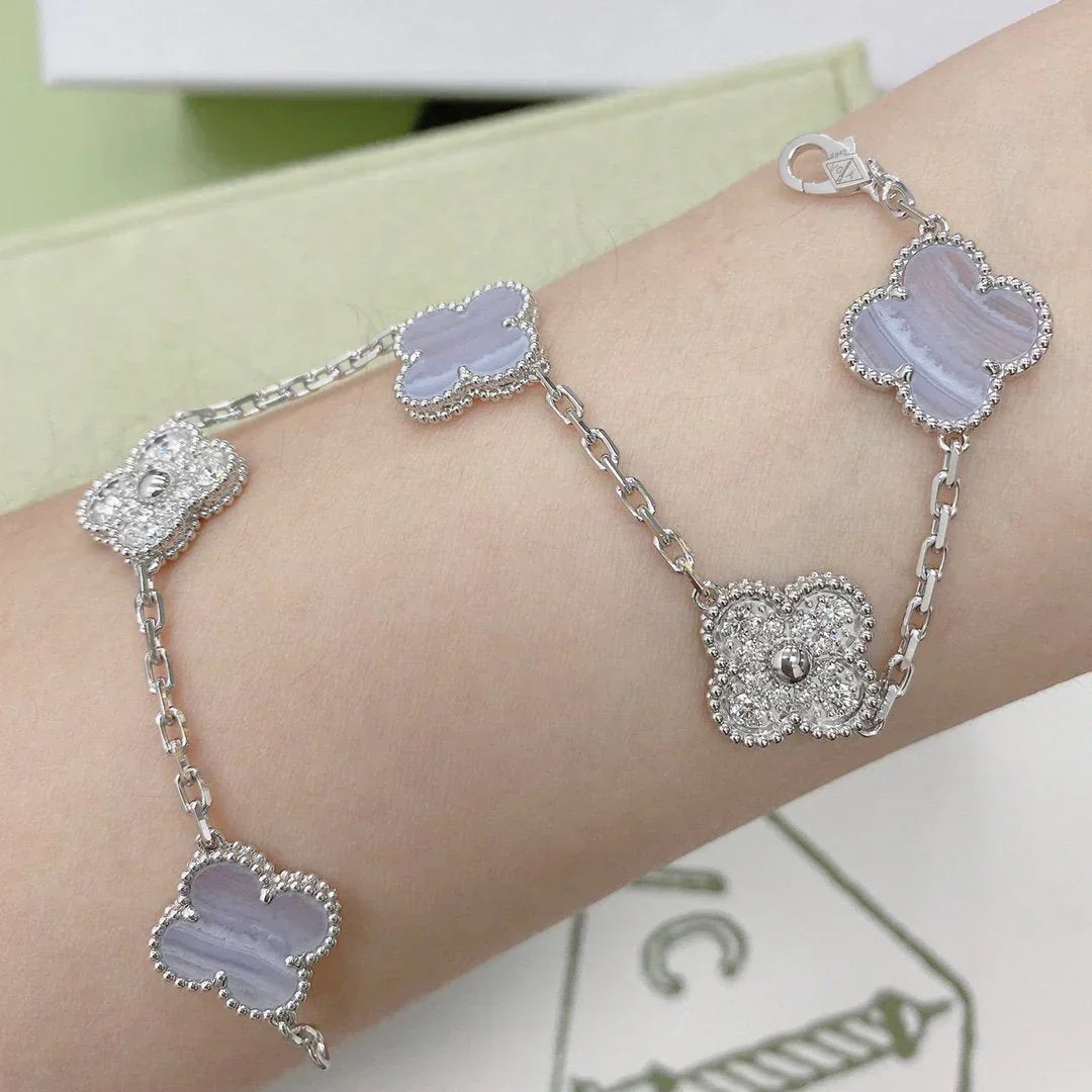 [Auream] CLOVER 5 MOTIF PURPLE CHALCEDONY BRACELET COLLECTION