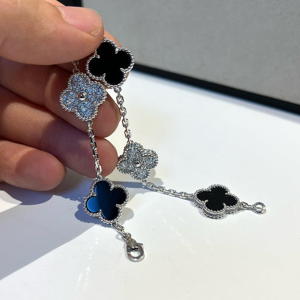 [Auream] CLOVER 5 MOTIF ONYXS BRACELET COLLECTION