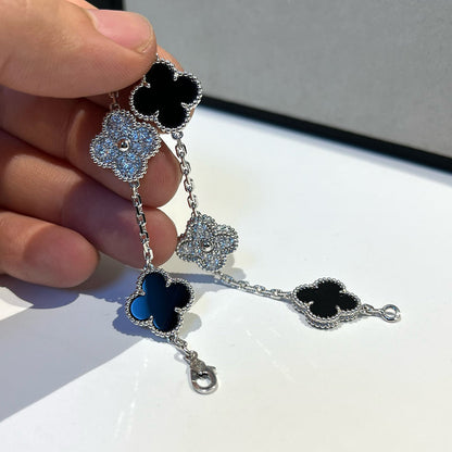 [Auream] CLOVER 5 MOTIF ONYXS BRACELET COLLECTION