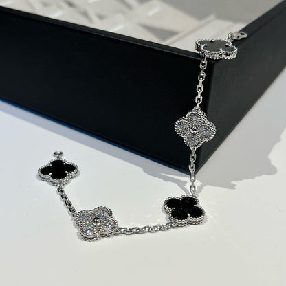 [Auream] CLOVER 5 MOTIF ONYXS BRACELET COLLECTION