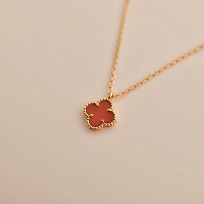 [Auream]CLOVER MINI 9.5MM WHITE CARNELIANS NECKLACE