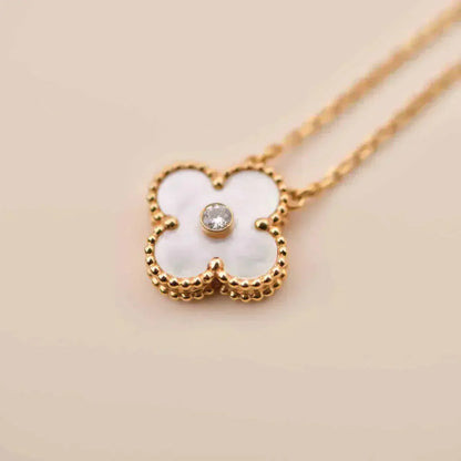 [Auream]CLOVER 15MM DIAMOND WHITE FRITILLARIA NECKLACE