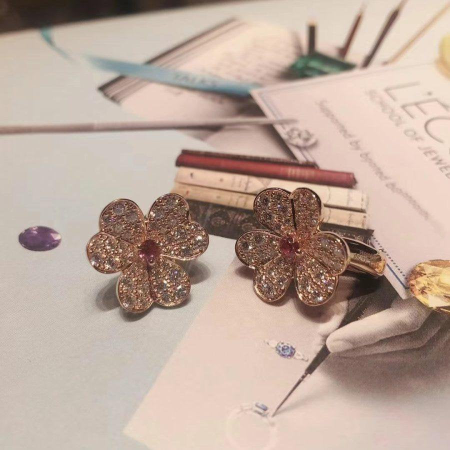 [Auream]FRIVOLE PINK GOLD FLOWER DIAMOND EARRINGS