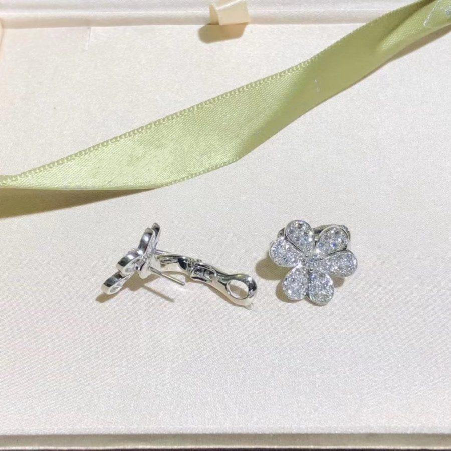 [Auream]FRIVOLE SILVER FLOWER DIAMOND EARRINGS