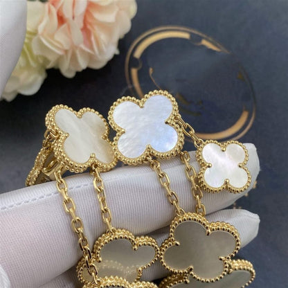 [Auream]CLOVER EARRINGS WHITE MOP 4 MOTIFS GOLD