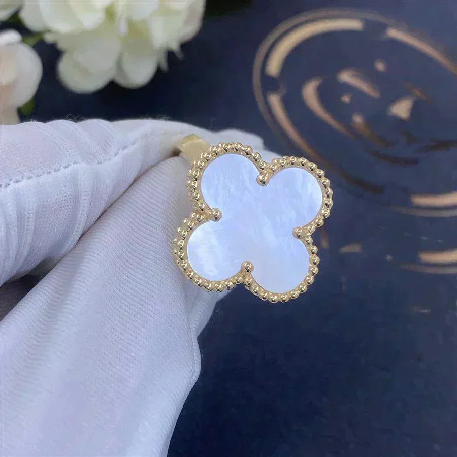 [Auream]CLOVER WHITE MOP RING