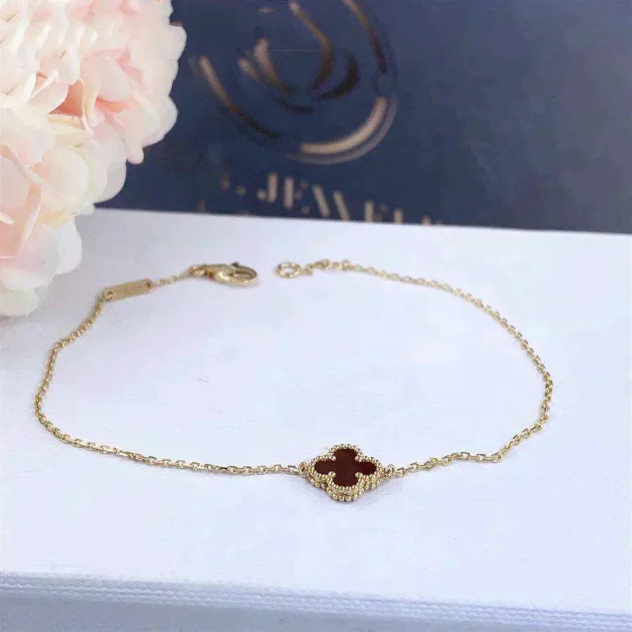 [Auream]CLOVER  CARNELIAN SINGLE FLOWER BRACELET