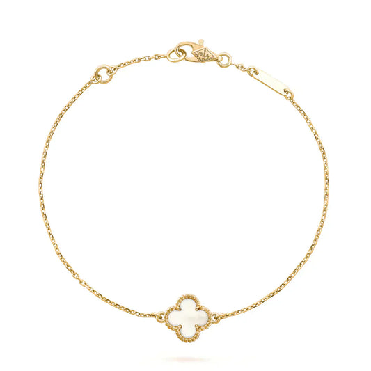 [Auream]CLOVER WHITE MOP SINGLE FLOWER BRACELET