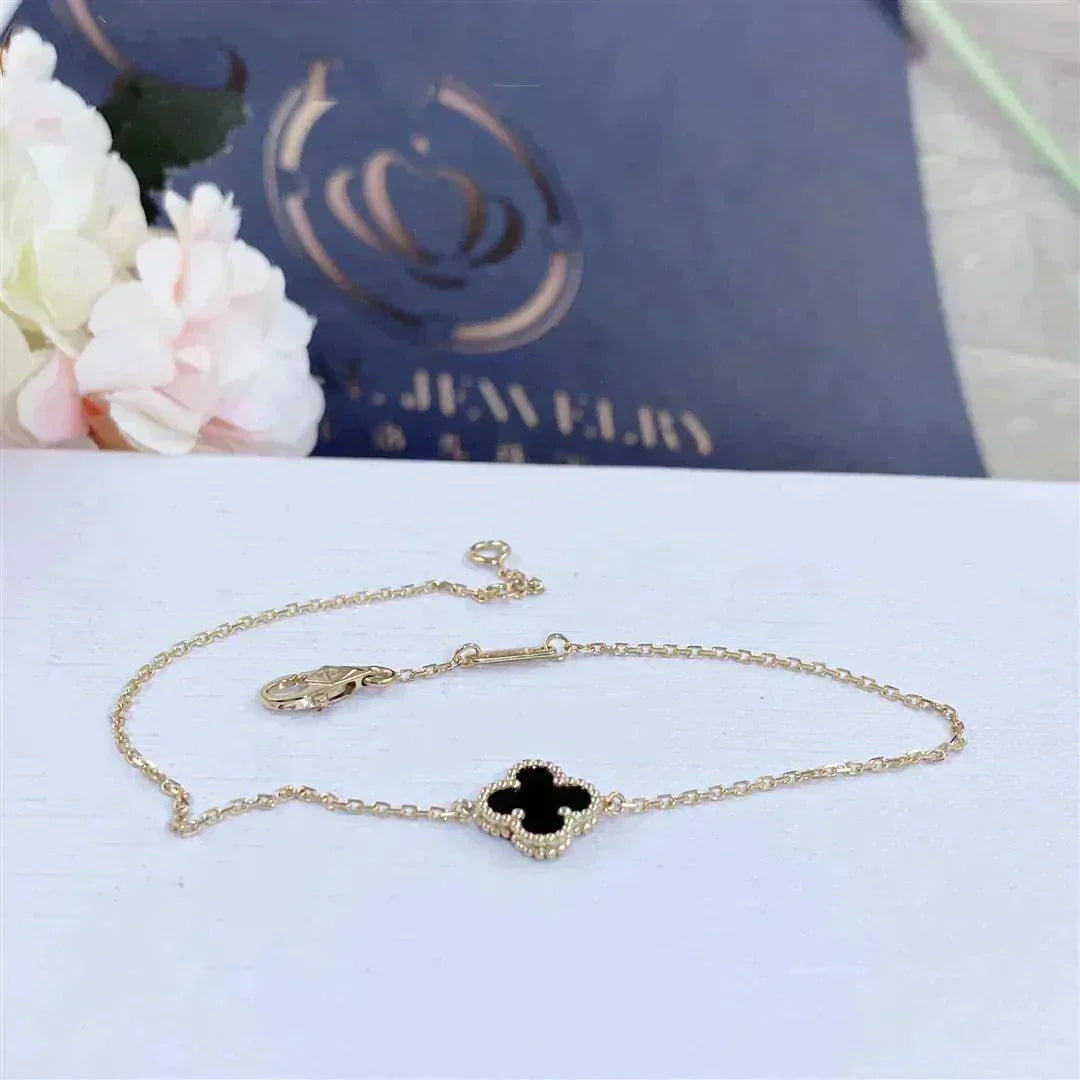 [Auream]CLOVER ONYX SINGLE FLOWER BRACELET