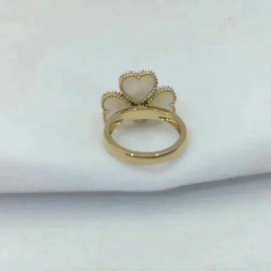 [Auream]SWEET CLOVER WHITE MOP RING
