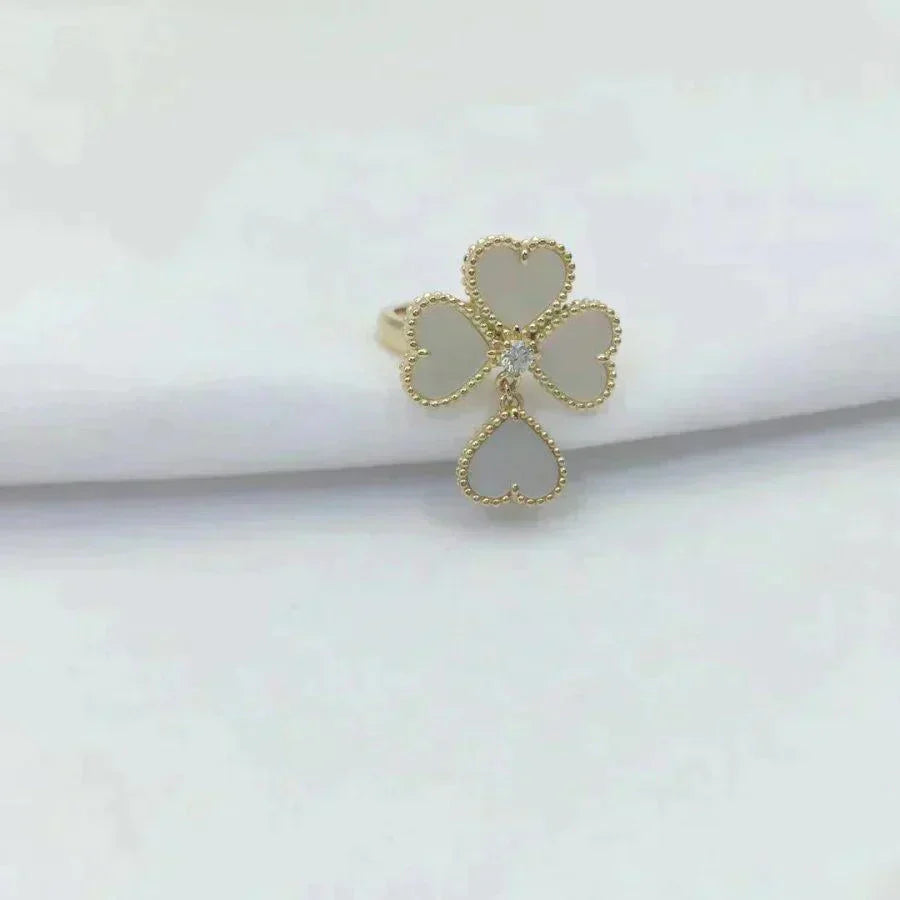 [Auream]SWEET CLOVER WHITE MOP RING