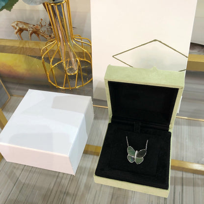 [Auream]LARGE BUTTERFLY SILVER PENDANT DIAMOND NECKLACE