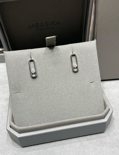 [Auream]MOVE UNO SMALL 1 DIAMOND EARRINGS